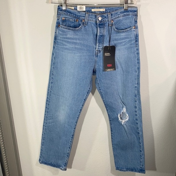 NWT Levi’s Wedgie Straight Size 29
